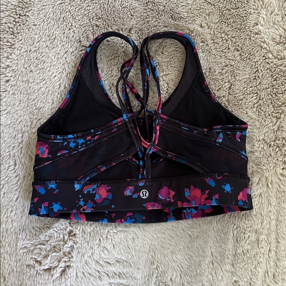 Lululemon - Picture 2 of 7